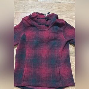 North Face crescent hooded pullover